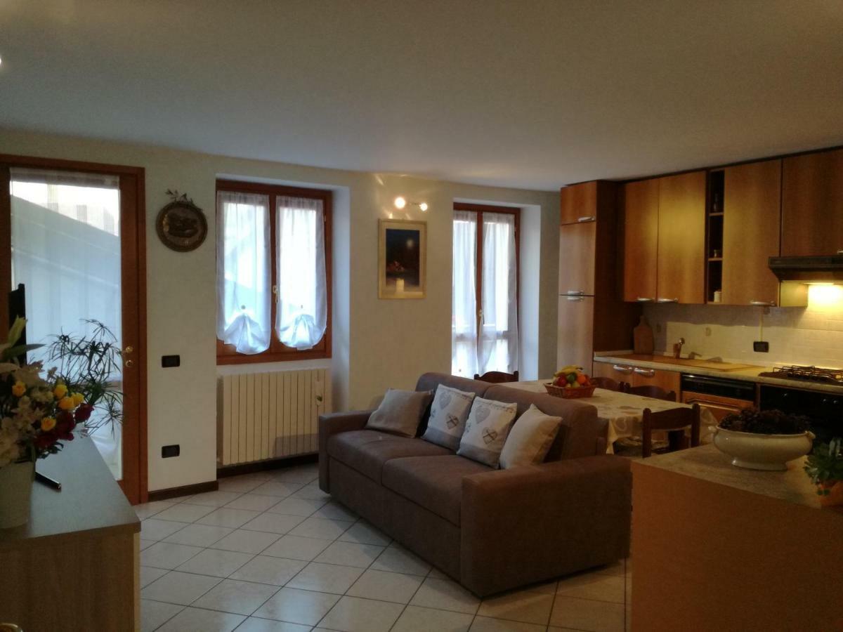 Appartamento Borgo AnticoOliveto Lario エクステリア 写真