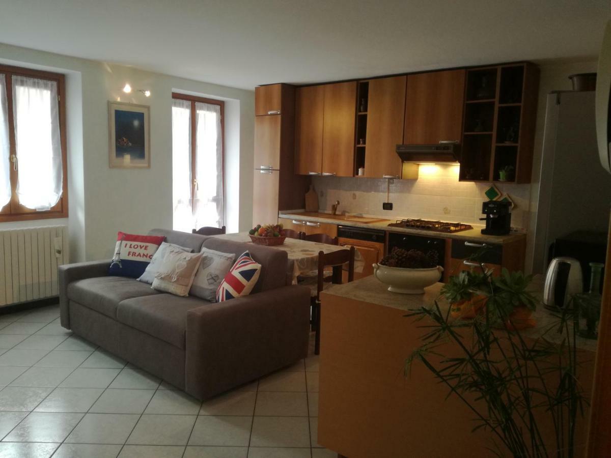 Appartamento Borgo AnticoOliveto Lario エクステリア 写真