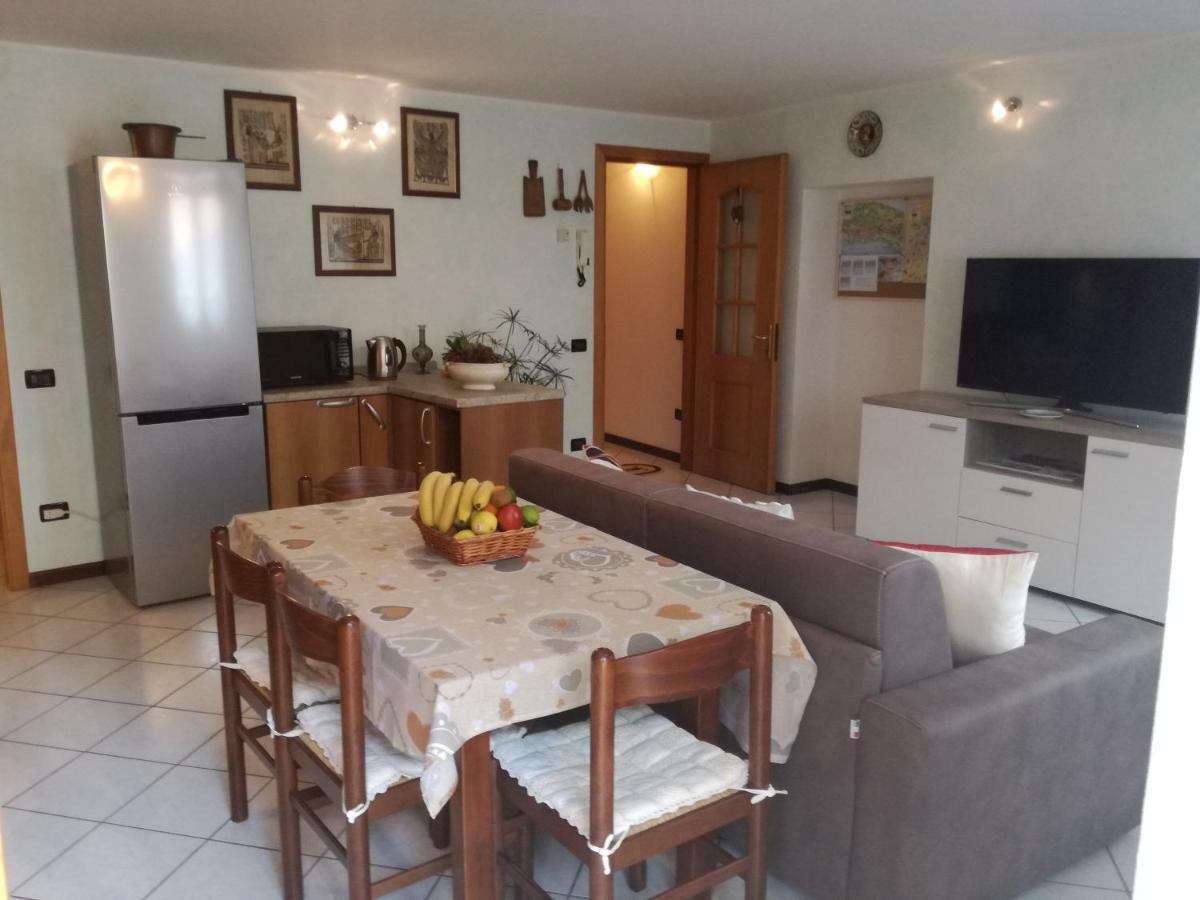 Appartamento Borgo AnticoOliveto Lario エクステリア 写真