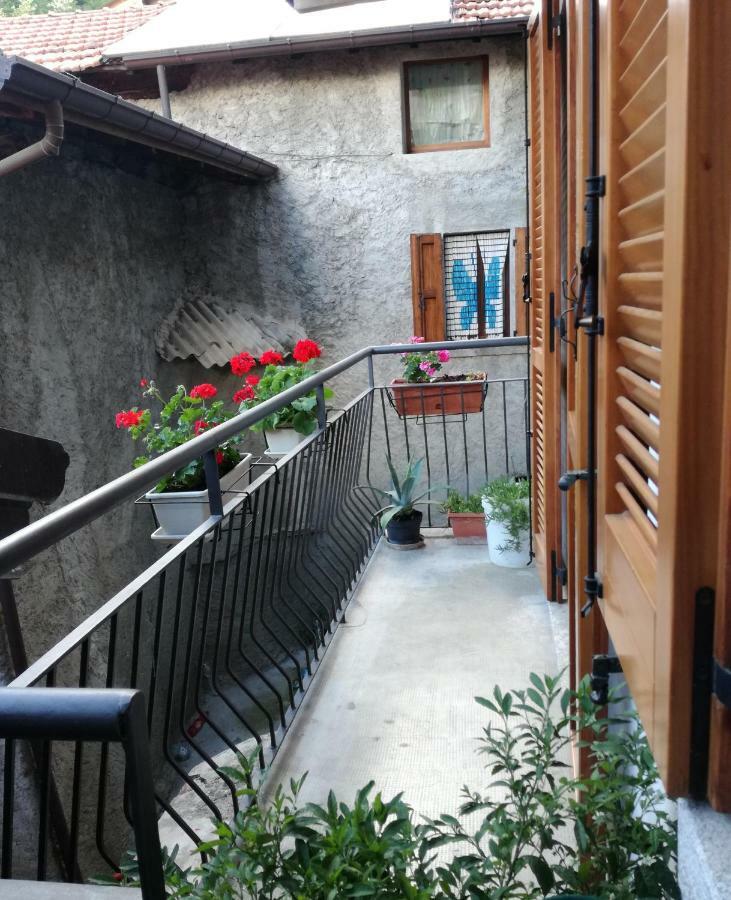 Appartamento Borgo AnticoOliveto Lario エクステリア 写真